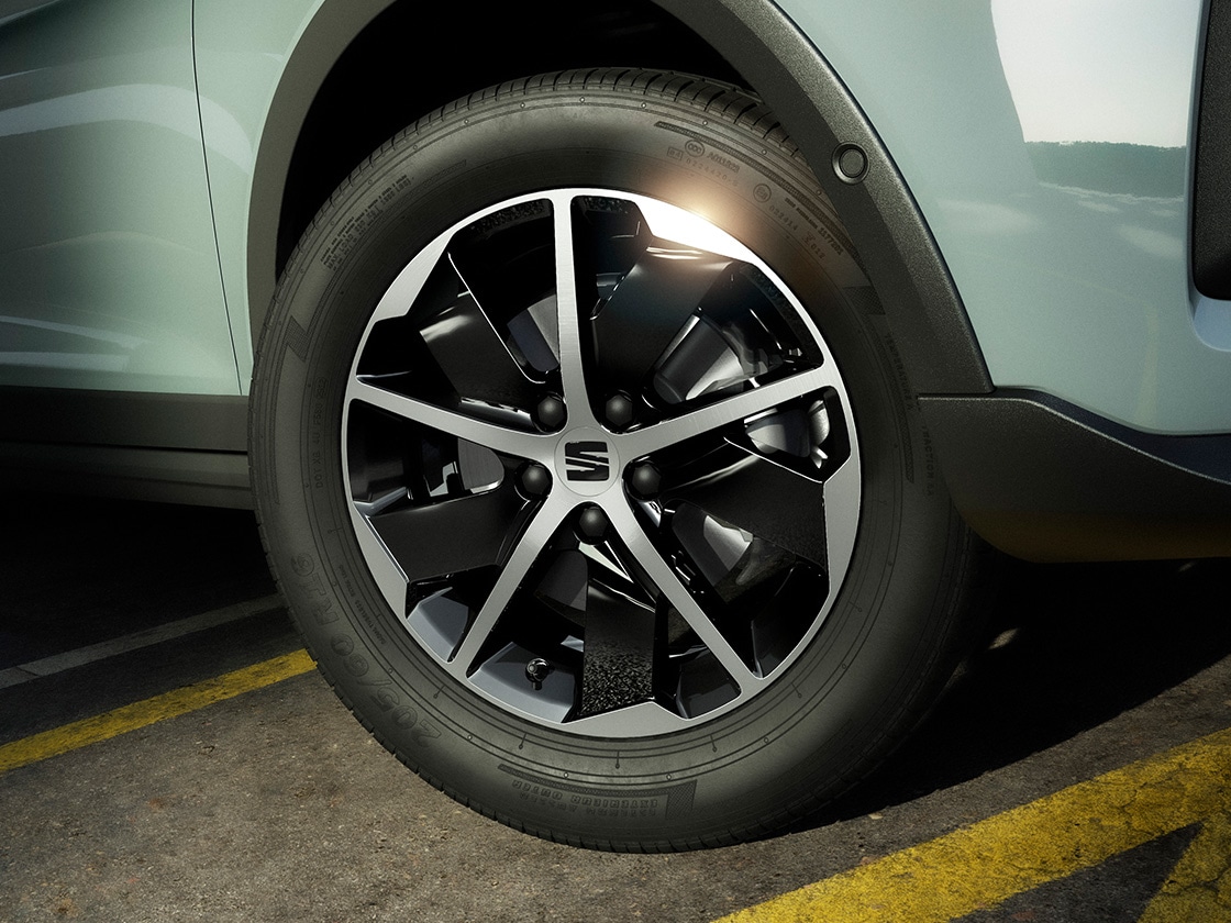 SEAT Arona’s 16-inch design machined alloy wheels