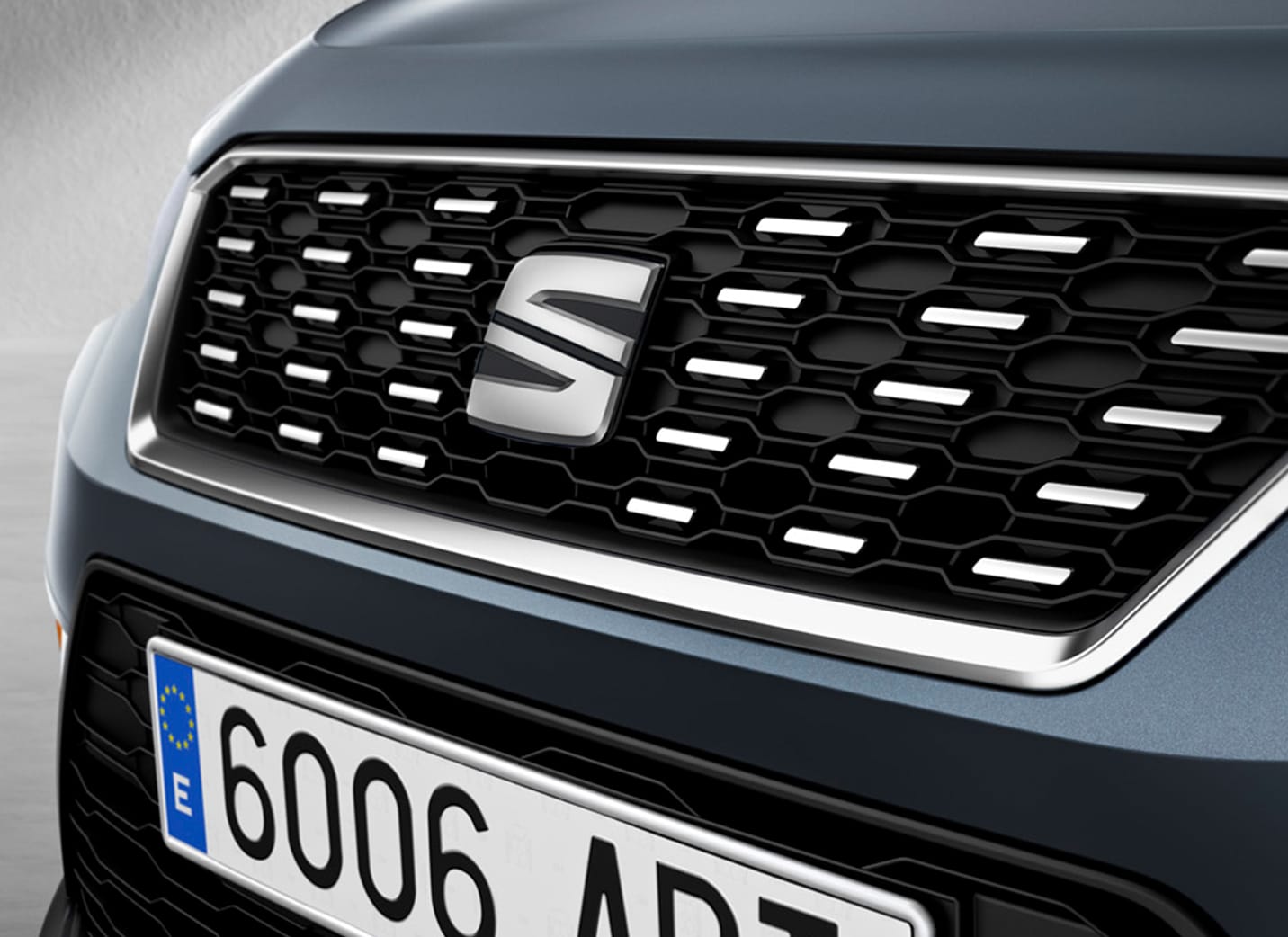 SEAT Arona Beats front grille