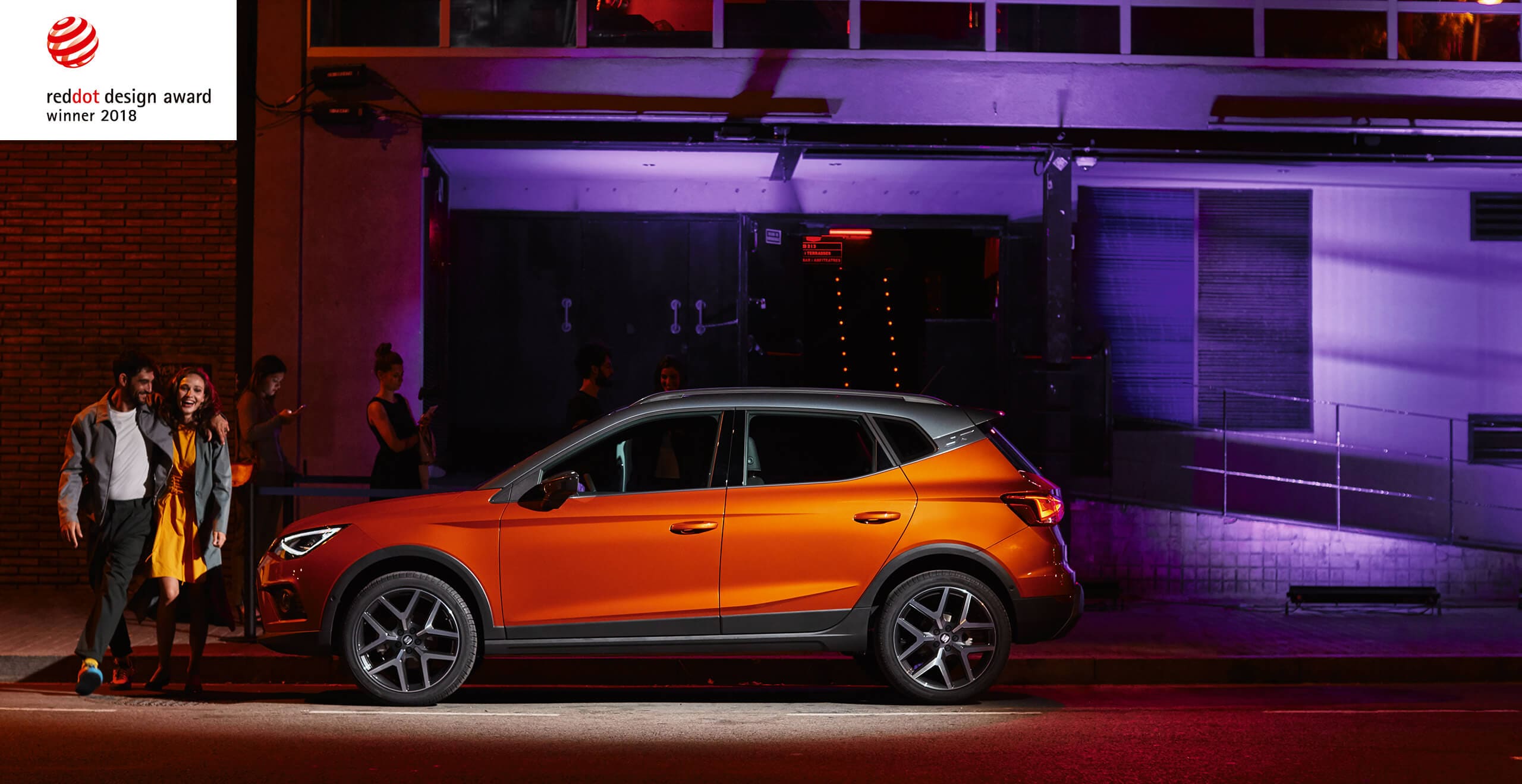 SEAT Arona design night view