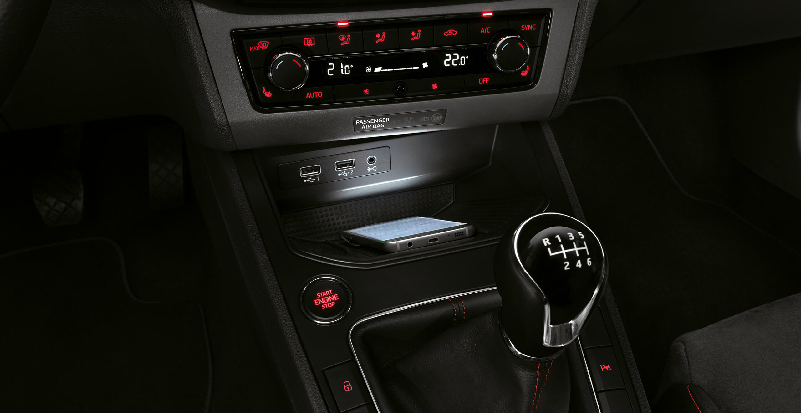 SEAT Ibiza detailed view Connectivity box, wireless charging