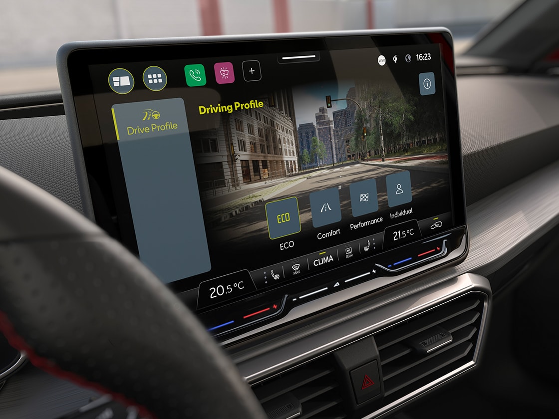The drive profile system displayed on an 8 inch touchscreen in the SEAT Leon, part of the Dynamic & Comfort Pack, which includes progressive steering.