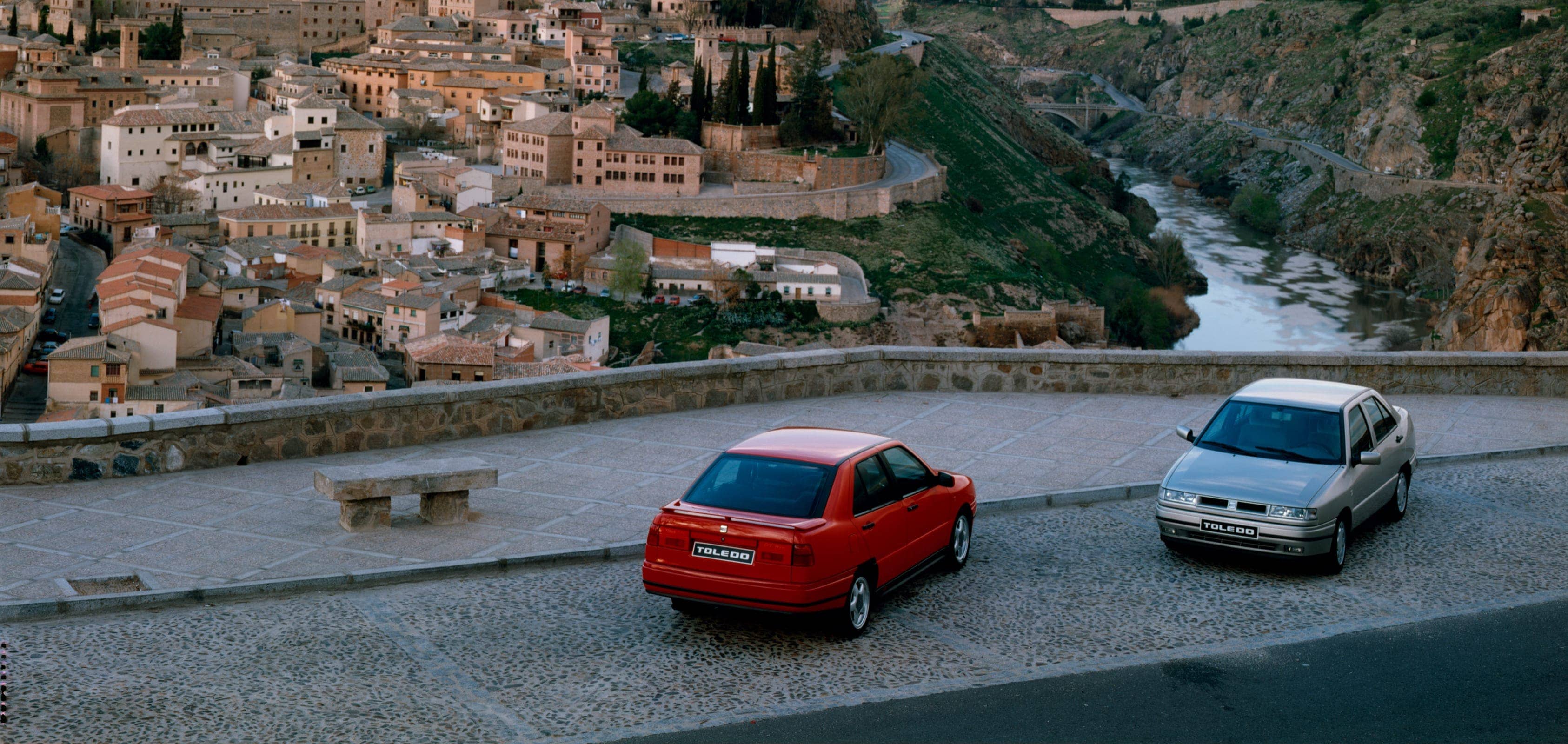 SEAT brand history 1990s - SEAT Toledo sedan cars in Toledo city