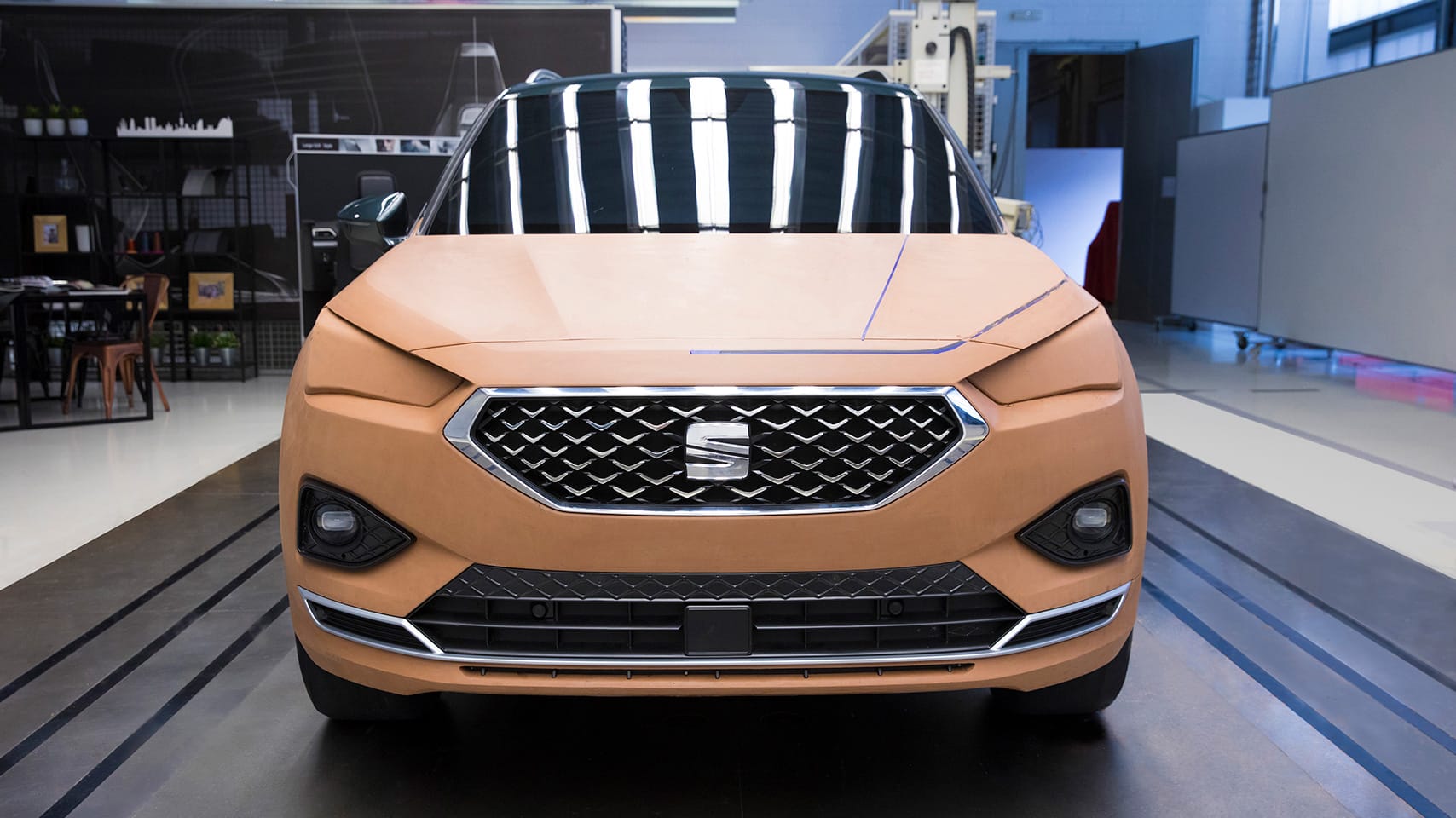 This is how you design a SUV, clay model