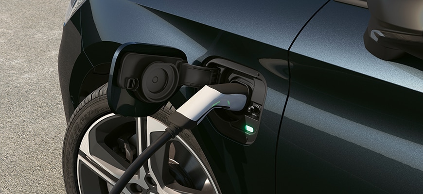 Seat leon charging, types of hybrid cars and charging methods, close up