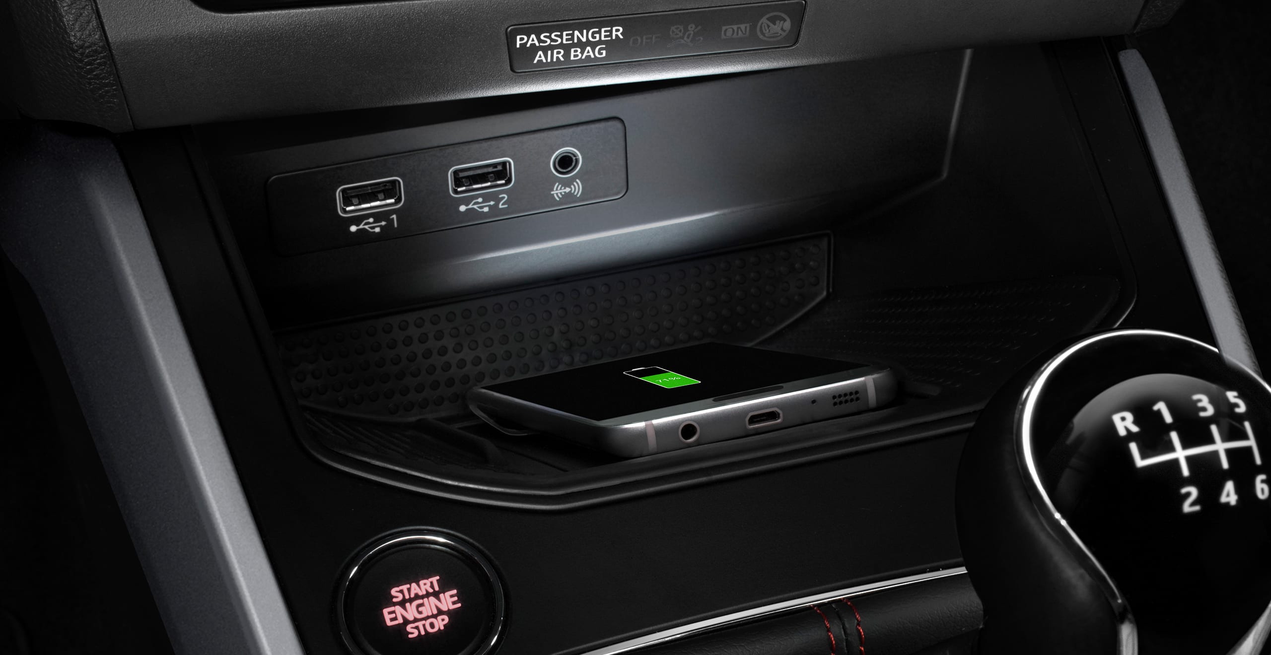 SEAT Arona gear stick wireless charger technology. Showing GSM antenna¸ USB and connectivity box